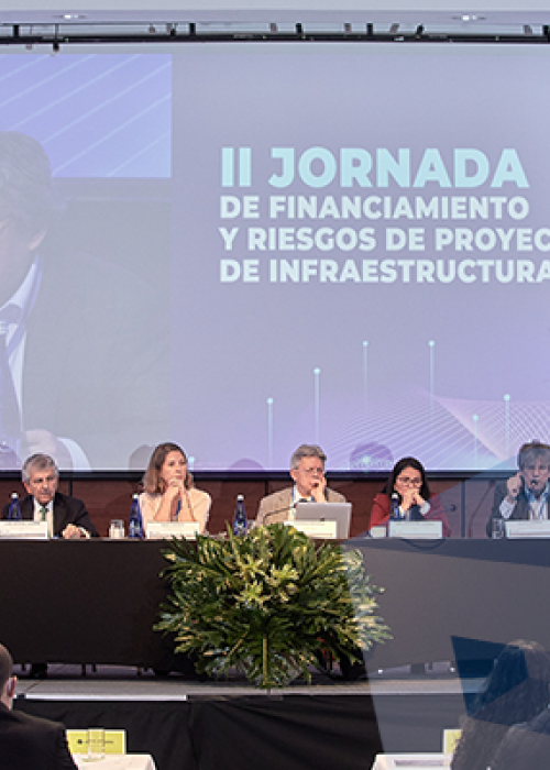 Panel: Innovación en la financiación de proyectos aeroportuarios y férreos